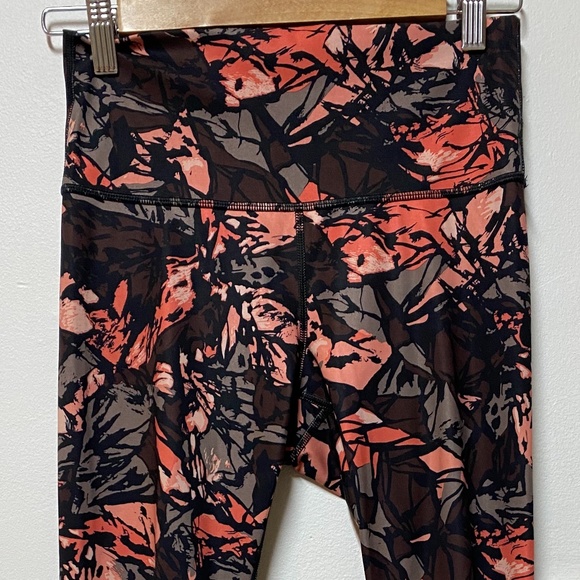 Lululemon leggings - Picture 1 of 4